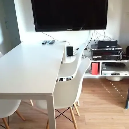 Garden House بيت للعطل *